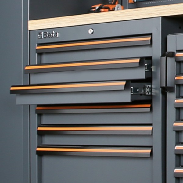 Beta Tools C45PRO HW Workshop equipment combination, multi-ply wood worktop, 2 built-in reels, roller cab drawers, wall mounted cabinets, tool panels, wall brackets.